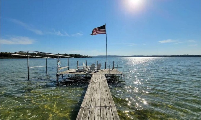 Oden Casa | Lakefront Cottage on Shallow Sandy Bottom Water