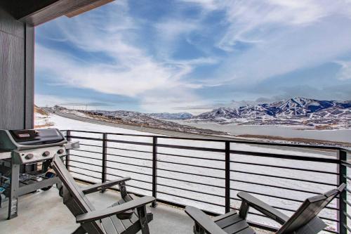 Hideout Casa | Luxury Lakeview Retreat A Jordanelle Gem in Hideout, Utah