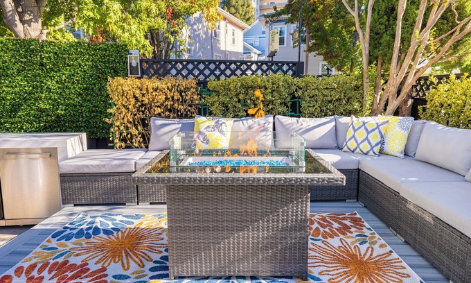 Concord Casa | Crawford Poolhouse near many conveniences