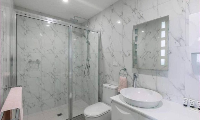 Stuart Park Apartamento | LUJO CON UBICACIÓN - VISTAS AL MAR Y CLASE MODERNA