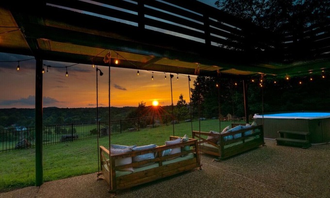 Pegram Cabina | Luxury Lodge! 5000 sqft only 25 mins to Nashville