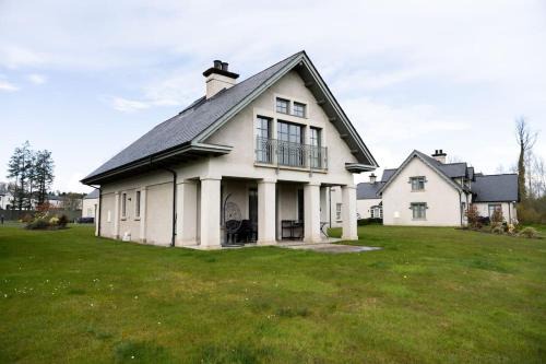 Enniskillen Casa | Luxury Lodge-Lough Erne Resort