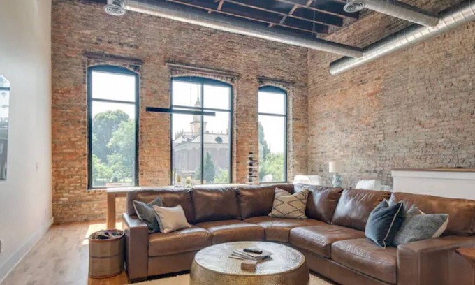 Fayetteville Apartamento | Luxury Loft on Historic Fayetteville Square