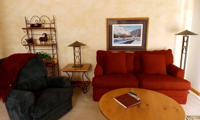 Dillon Casa | Luxury Lookout Ridge Townhome en el corazón del Condado de Summit