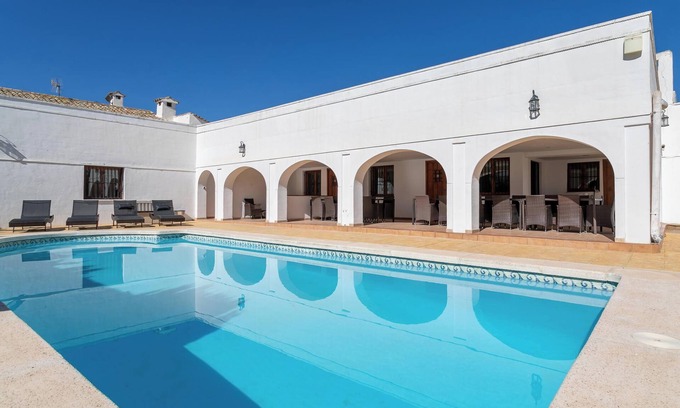 Villena Casa | Mansión de lujo "Casa Solariega Luxury Mansion in V" con piscina compartida, jardín, A/C y Wi-Fi