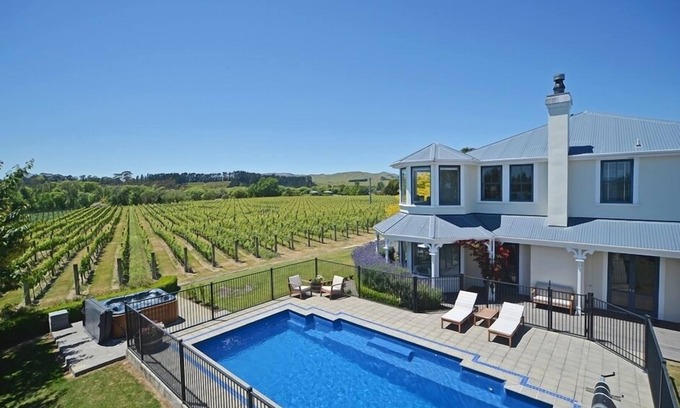 Martinborough Casa | Lismore House and Vineyard