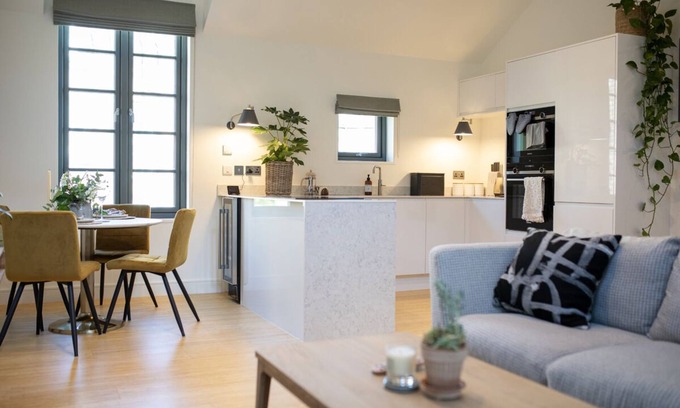 Kelvinbridge Casa | Luxury Mews Cottage in Park district, Glasgow