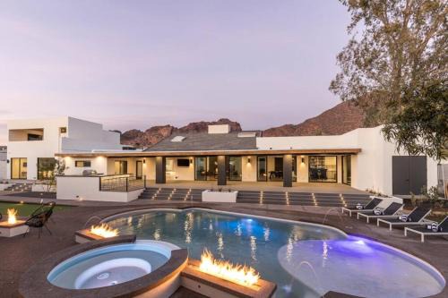Arcadia Casa | Luxury Micro-Resort, Theater, Sauna, Heated Pool