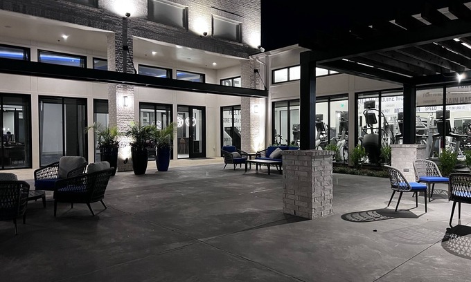 Northeast Houston Apartamento | Luxury Mid-rise Apartments with Clubhouse