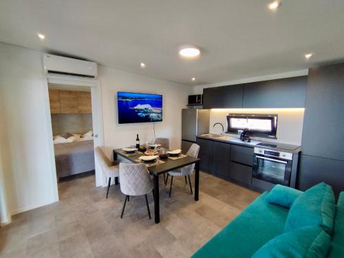 Cove Murtar Otro | Luxury Mobile Home Oleander
