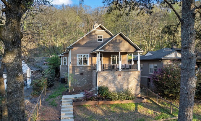 Glen Iris Casa | Luxury Modern Stay Near UAB