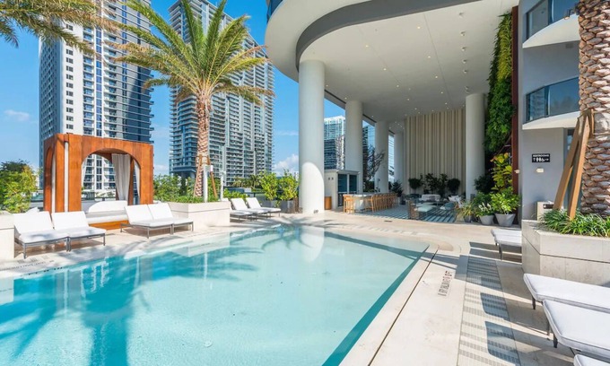 Brickell Hotel | Luxury Modern Style Hotel, Prime Brickell Location w/ Terrace Pool