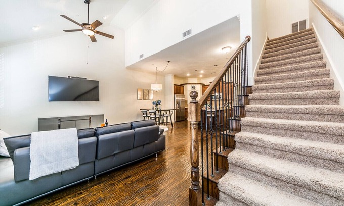Legacy Park Casa | ¡Séptimo día GRATIS! Casa de pueblo de lujo en tiendas en Legacy