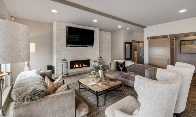Bozeman Casa | Luxury Mountain View Townhome - Rosa Way North