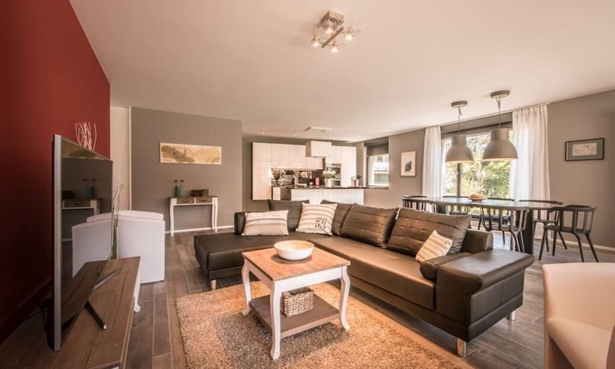 Central Interlaken Apartamento | Apartamento de lujo de nueva construcción con vistas a la montaña, de bienestar y acceso al ascensor