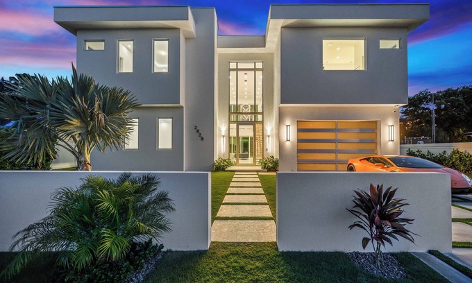 The Bluffs Casa | Luxury New Modern Beach Mansion in BEST Location!