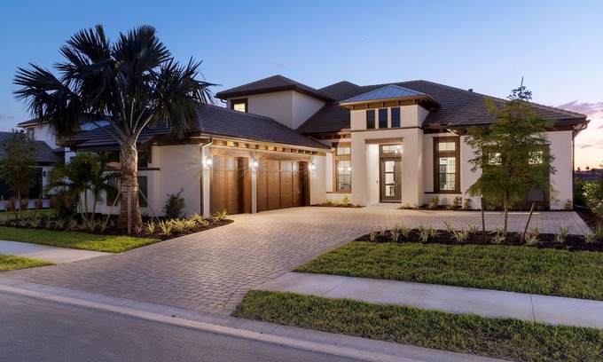 Naples Casa | Luxury newly built Beacon Model at Esplanade by the Islands.