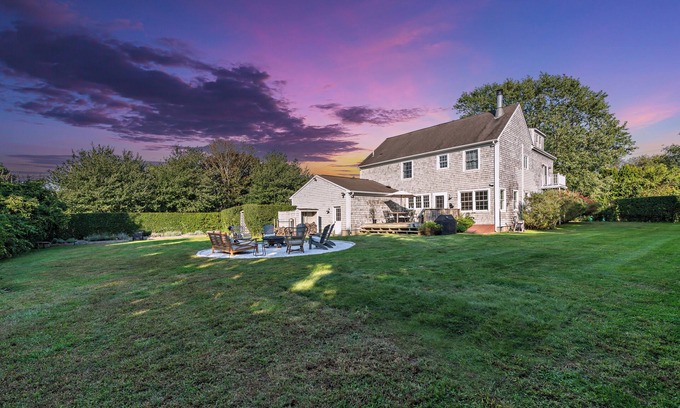 Middletown Casa | Luxury Newport Home on Upscale Indian Ave. Close to Downtown Newport & Beaches!