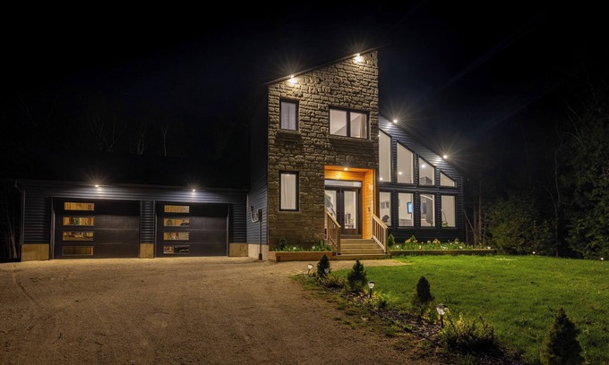 South Bruce Peninsula Cabaña | Luxury oasis in the woods, less than five minutes from the beach!