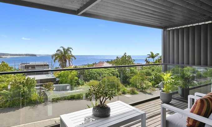 Manly Casa | Luxury Oasis with Incredible Ocean Views and Pool in Manly