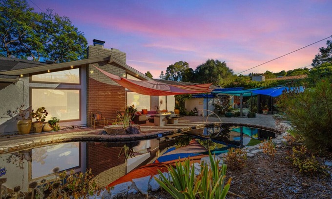 Mount Helix Casa | Luxury Oasis with Pool & Pergola Dining
