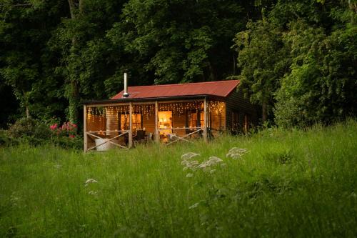 Clachan of Campsie Casa | Luxury Off-Grid Cabin with Outdoor Bath in Scotland