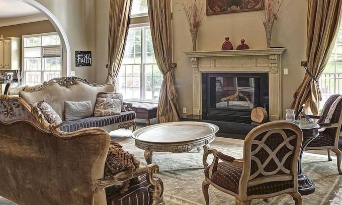 Greensboro Casa | Hermosa mansión: ¡perfecta para retiros corporativos e invitados a la boda!