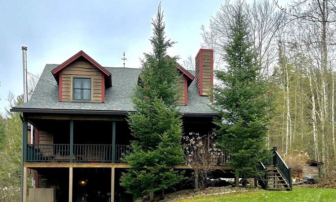 Lake George Casa | LUXURY ON VALENTINE LAKE ❤️❤️❤️ SKI GORE, LAKE PLACID, LAKE GEORGE