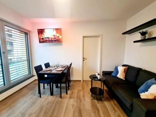 Gasperich Apartamento | Luxury one bedroom with free parking