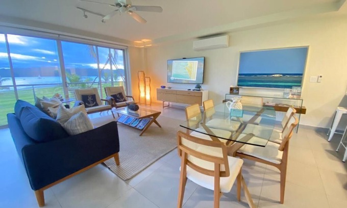 Las Escobas del Venado Apartamento | Luxury Beachfront condo Playa Venao