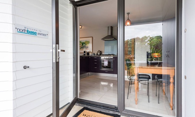 Paihia Apartamento | Apartamento de lujo Northbase con cabaña funky