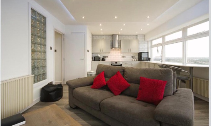 Swindon Apartamento | Luxury Panoramic Balcony Swindon Central