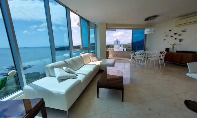 Playa Bonita Village Apartamento | Paraíso Tropical en Playa Bonita