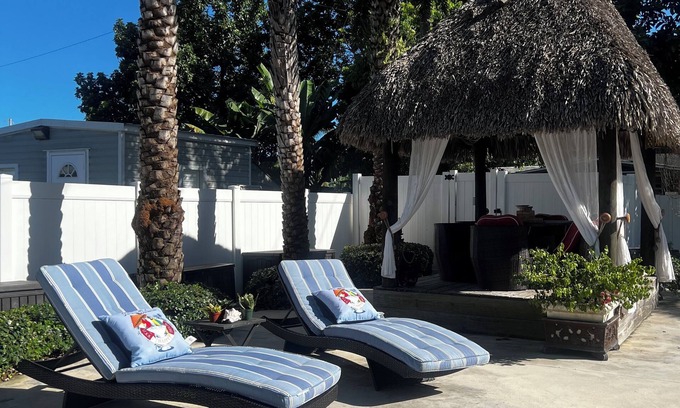 Ludlam Apartamento | 🌺Luxury Paradise: Tropical Post-Op Style Edition 🌺
