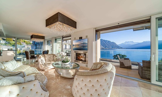Montreux City Centre Apartamento | Luxury Penthouse in Montreux City with Lake View