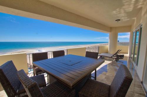 Puerto Peñasco Apartamento | Luxury Penthouse, large furnished balcony, C30709