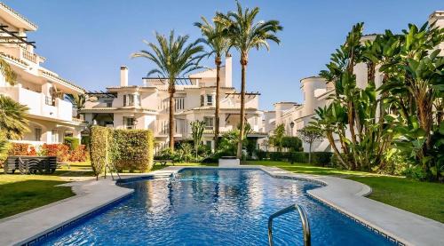 Marbella Apartamento | Luxury Penthouse Marbella Walk to Banus