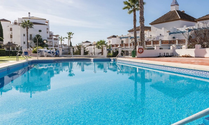 Mijas Apartamento | Ático de lujo en Mijas golf, bellamente decorado con vistas a la montaña.