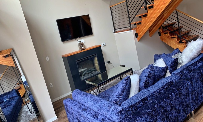 DeBaliviere Place Apartamento | Luxury Penthouse Suite