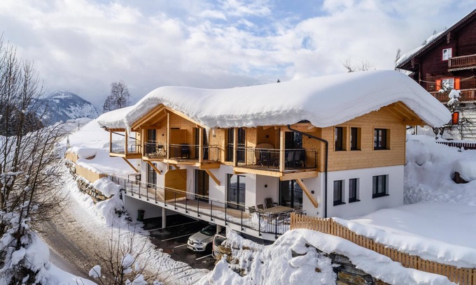 Werfenweng Apartamento | Luxury penthouse with idyllic mountain views