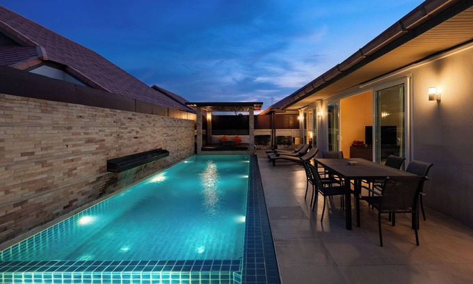 Na Kluea Villa | Luxury Pool villa C16 - 4BR 8-10 Persons