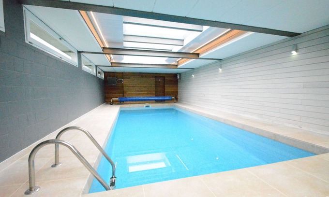 Ohey Casa | Villa de lujo con piscina en Goesnes