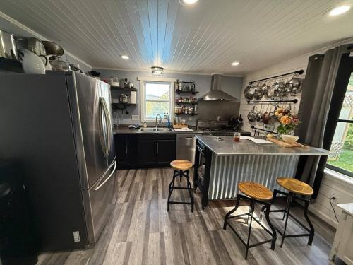 Bucksport Casa | Luxury Poolside Suite with Views + Private Hot Tub