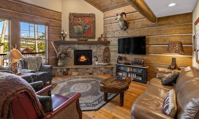 Powder Ridge Casa | Luxury Powder Ridge Cabin - Ski-In/Ski-Out Access