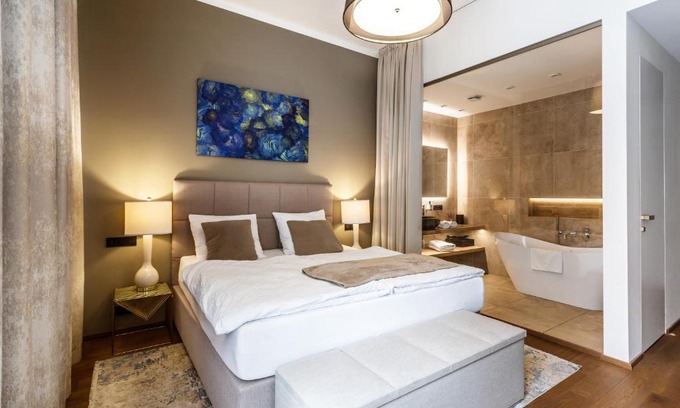 Andel Apartamento | Luxury Prague Riverside Apartment