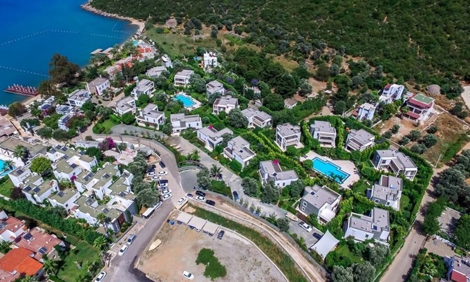 Torba Villa | Casa familiar privada de lujo con muelle privado y playa