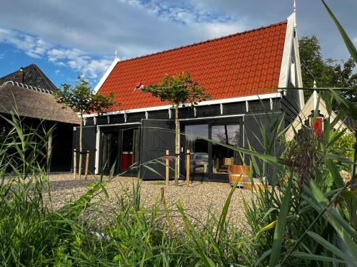 Ilpendam Casa | Luxury private farmhouse cottage near Amsterdam plus home cinema