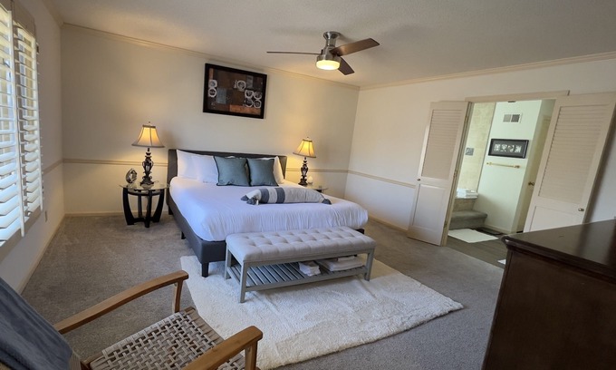 Olathe Casa | Luxury Private Home W/ SAUNA - 4BR / 3Ba / All inclusive
