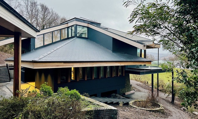 Maum Casa | Luxury private lake access home,close to Killarney, great hiking trails and more