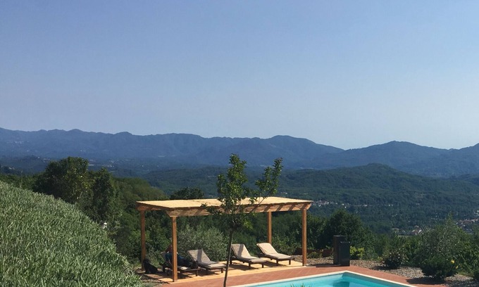 Bagnone Villa | Villa privada de lujo con piscina de 15mx6m. Marco privada con vistas panorámicas